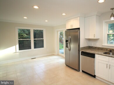 896 Chestnut Tree Dr, Annapolis, MD 21409 - photo 6