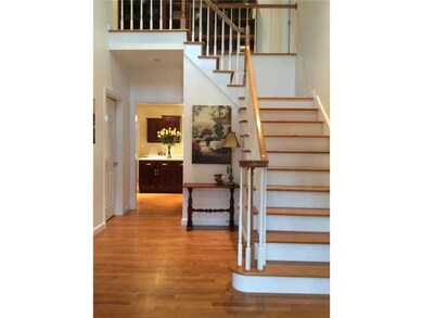 Entry/Foyer.