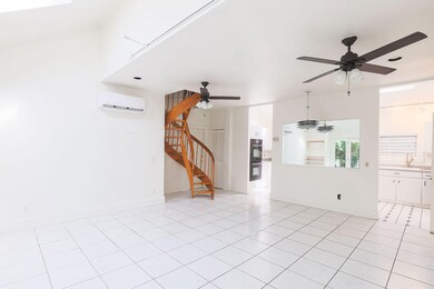 1215 Grinnell St. D