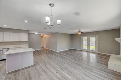 3834 S Sandhill Rd, Las Vegas, NV 89121 - photo 7