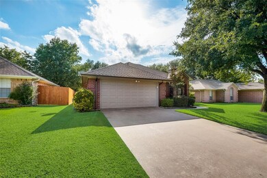 805 Oak Dr, Ennis, TX 75119 - photo 6
