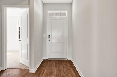 9606LargeOakCourt-03