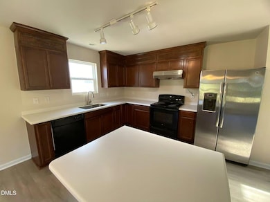 27 Ridgemoore Ct, Four Oaks, NC 27524 - photo 4