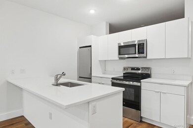 199 E Post Rd unit 202, White Plains, NY 10601 - photo 3