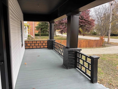 620 Main St, Grandview, IN 47615 - photo 4