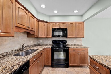 1801 Hockley Dr unit 1801, Hingham, MA 02043 - photo 4