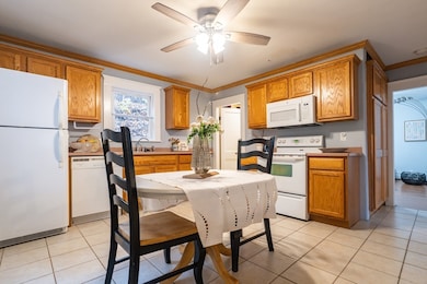 60 Cliff St, Fitchburg, MA 01420 - photo 3