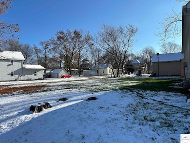 701 Wilkerson St, Sedalia, MO 65301 - photo 3