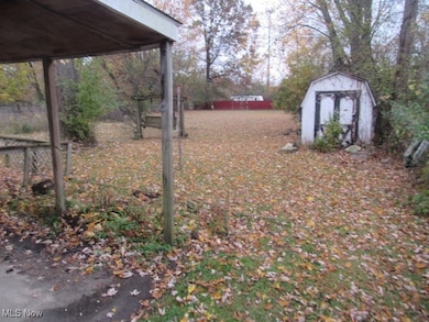 614 Mussey Ave, Elyria, OH 44035 - photo 5