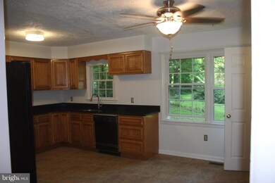 1850 Emmanuel Church Rd, Huntingtown, MD 20639 - photo 5