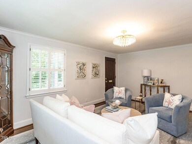 004-1280x960-living-room