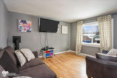 03-Living Room_ELK01075