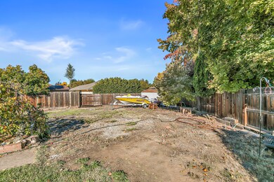 1841 Cascadia Cir, Medford, OR 97504 - photo 7