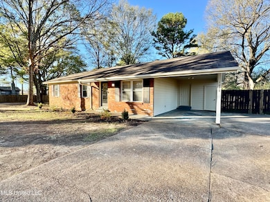 1028 Brownsferry Rd, Senatobia, MS 38668 - photo 2