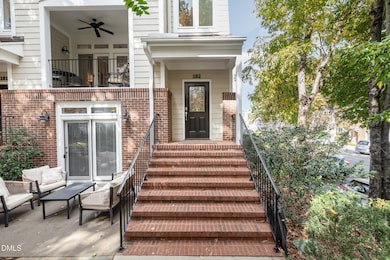 1120 Parkridge Ln unit 102, Raleigh, NC 27605 - photo 3