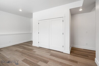 First floor bonus/office