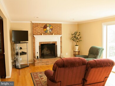 4291 Candlestick Ct, Dumfries, VA 22025 - photo 6