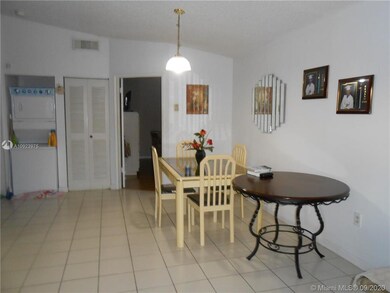 15328 SW 77th Ln unit 207, Miami, FL 33193 - photo 4