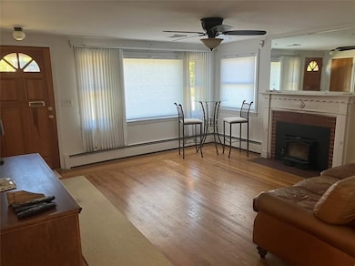 56 Partition St, Warwick, RI 02888 - photo 3