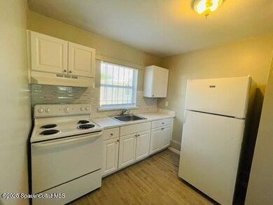 708 S Wilson Ave unit B, Cocoa, FL 32922 - photo 4
