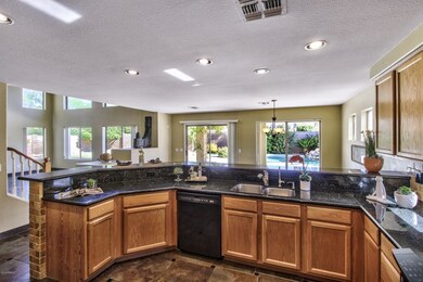 Kitchen_1