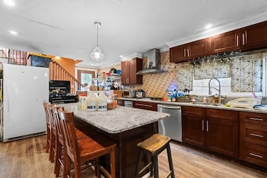 714 S Main St, Attleboro, MA 02703 - photo 4