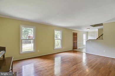 2047 Wooded Way, Vienna, VA 22182 - photo 5