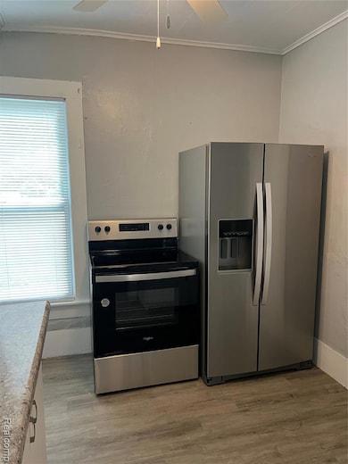 Kithchen with stainless steel appliances
