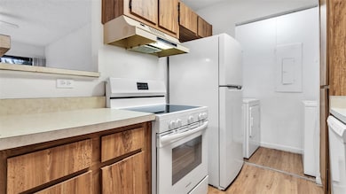 455 Alt 19 S unit L200, Palm Harbor, FL 34683 - photo 7