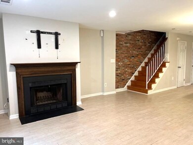 3840B Steppes Ct, Falls Church, VA 22041 - photo 7