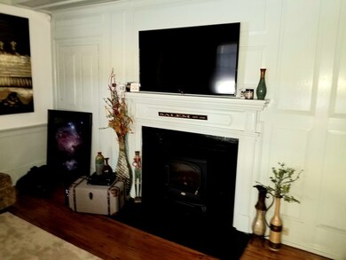 23 Pleasant St unit 1, Salem, MA 01970 - photo 3