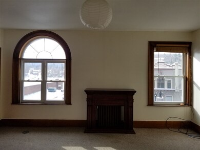 58 Main St unit 1, Littleton, NH 03561 - photo 4