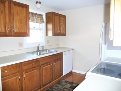 115 Pennacook Dr unit 58, Leominster, MA 01453 - photo 6