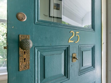 25 Main St, Yarmouth, ME 04096 - photo 2