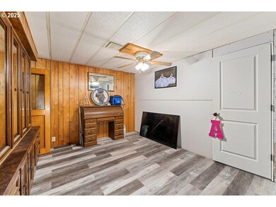 400 Holmstead Rd, Williams, OR 97544 - photo 6