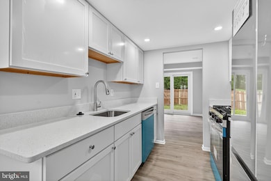 7419 Larne Ln, Lorton, VA 22079 - photo 5