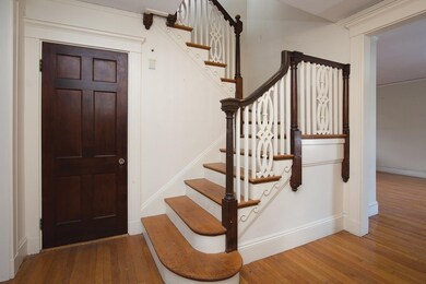 34 Hawthorn Rd, Brookline, MA 02445 - photo 5