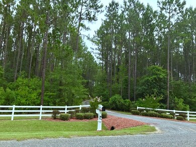 Entrance from Yawn Rd
