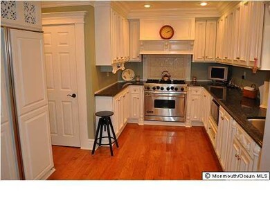 102 Middletown Rd, Holmdel, NJ 07733 - photo 3