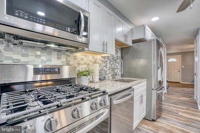 1011 Foxchase Ln, Essex, MD 21221 - photo 2