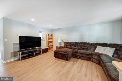 9806 Sherwood Farm Rd, Owings Mills, MD 21117 - photo 3