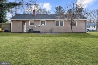 731 Aston Martin Dr, Lindenwold, NJ 08021 - photo 2