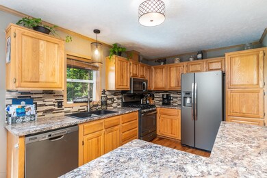 6904 84th-9