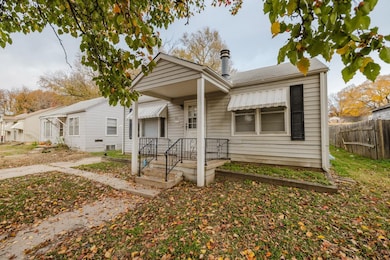 840 S Broadview St, Wichita, KS 67218 - photo 2