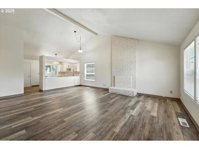 18836 SW Butternut St, Beaverton, OR 97007 - photo 4