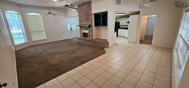 244 E Ridge St, Decatur, TX 76234 - photo 4