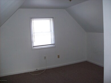 160 E Elm St, Dunmore, PA 18512 - photo 7