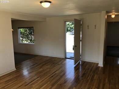 342 SE Sheridan Rd, Sheridan, OR 97378 - photo 4