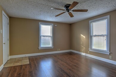 609 E Pine St, Johnson City, TN 37601 - photo 5