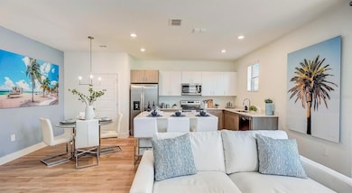 8044 Gulfstream Ct unit Opal, Lakewood Ranch, FL 34202 - photo 4